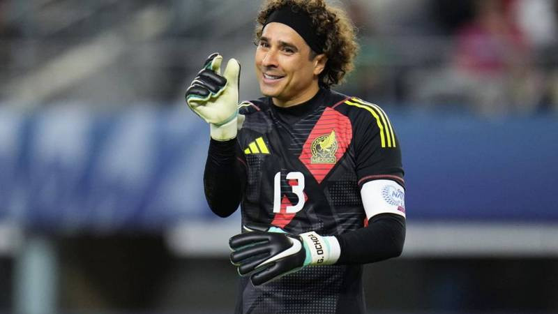 Memo Ochoa estará de regreso en la Selección Mexicana; será convocado por Aguirre 