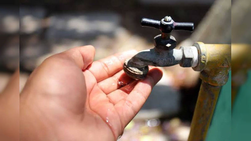 En Morelia 300 mil habitantes sin agua por daños a planta potabilizadora: 27 colonias generan mil 50 reportes en un día, pero se oculta cuáles para evitar caos 