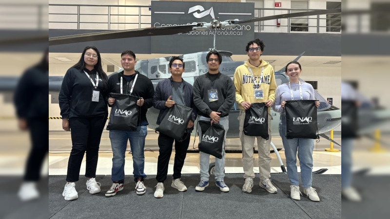 Estudiantes resuelven desafíos del Hackathon de la NASA