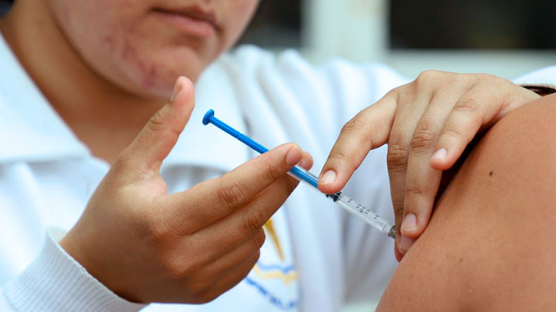 Anuncia sector salud campaña de vacunación contra la influenza en Michoacán  