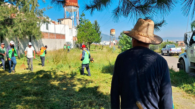 Ayuntamiento de Morelia y vecinos, participan en jornada integral en Bonanza 