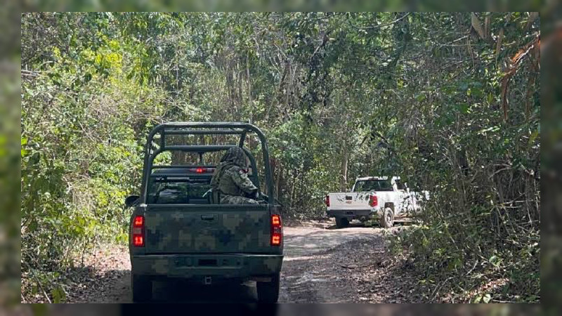 Chocan grupos criminales en Ziracuaretiro, Michoacán 