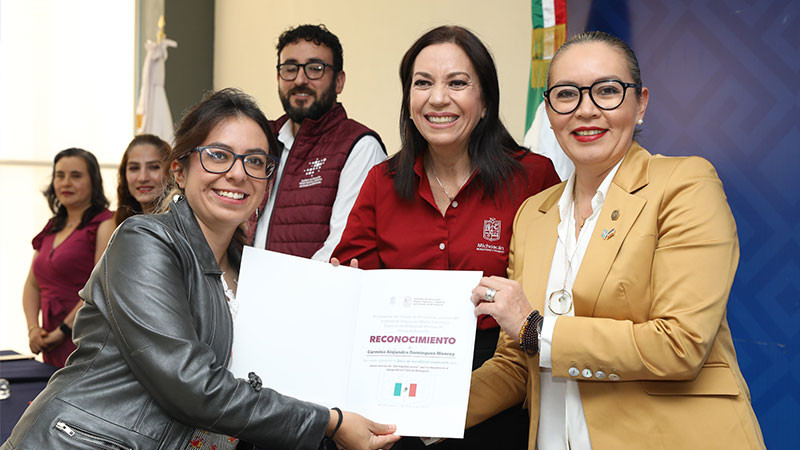 La proyección de estudiantes nicolaitas a nivel nacional e internacional enaltece a la UMSNH: Yarabí Ávila  