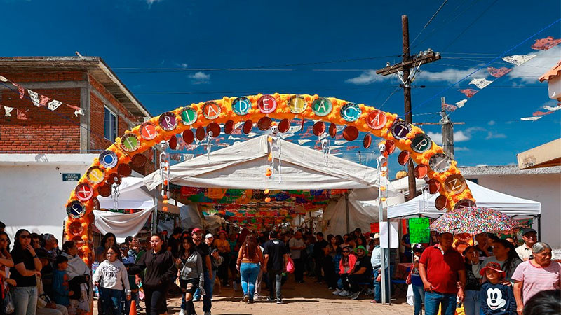 Abre sus puertas la Feria de la Catrina de Capula 