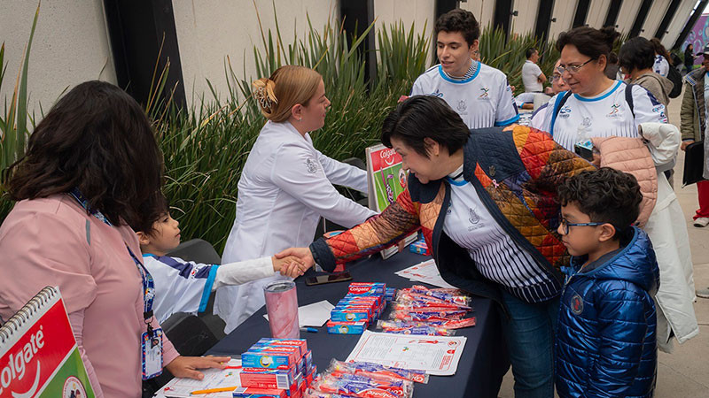 Preside Secretaria de Salud Feria de INDET CTM 