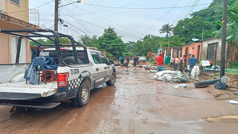 Suspenden clases en 32 municipios de Veracruz, tras tormenta tropical ‘Nadine’ 