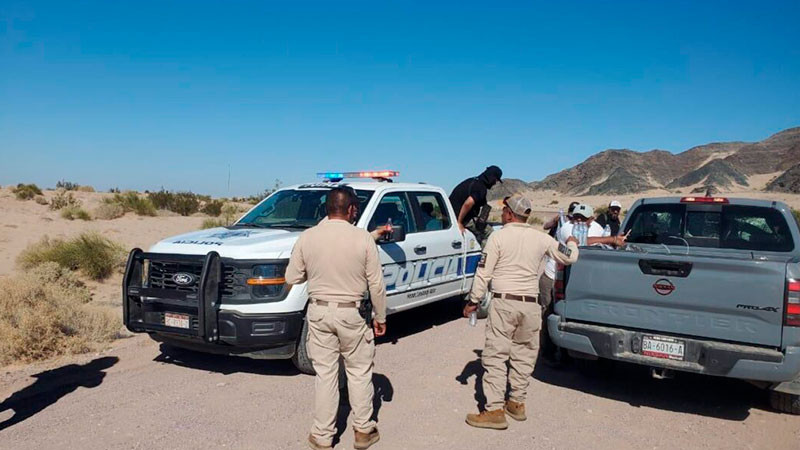 Rescatan a cinco cineastas extraviados en desierto de Baja California 