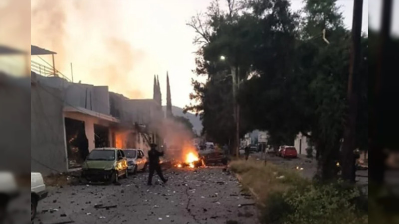 Estalla coche bomba en instalaciones de la SSP Acámbaro, Guanajuato: Hay tres agentes heridos 