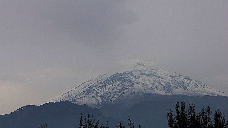 Pronostican nevadas en el Popocatépetl e Iztaccíhuatl; activan Alerta Amarilla por bajas temperaturas en CDMX 