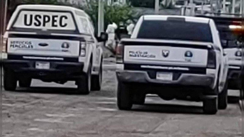 Hombre es ultimado a balazos frente a tienda de abarrotes en Salvador Escalante, Michoacán 