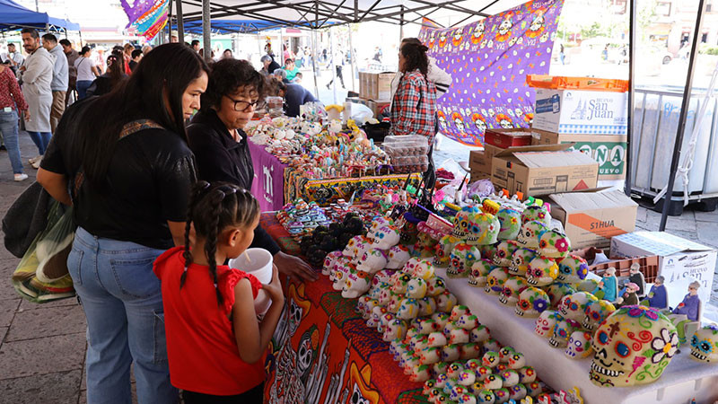 Festival de la Calaverita de Azúcar se consolida en el gusto de Morelia  