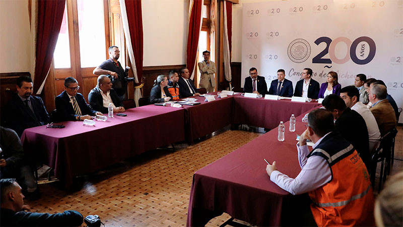 Se reúnen autoridades de la SSP de Michoacán con diputados locales; reforzar lazos, el objetivo 