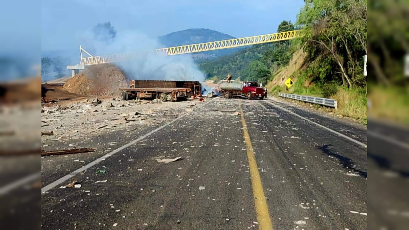 Aumenta a ocho el número de muertos tras accidente en la Siglo XXI