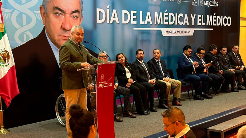 Conmemoran día del médico en Michoacán 