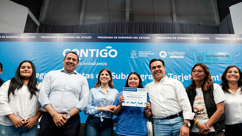 Entrega SEDESOQ apoyos económicos a mujeres sanjuanenses 