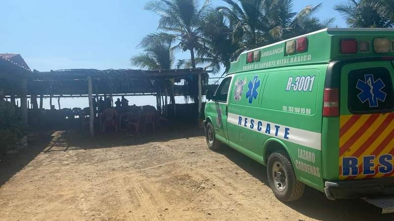 Buscan a estudiante del Conalep desaparecido en el mar de Lázaro Cárdenas, Michoacán 