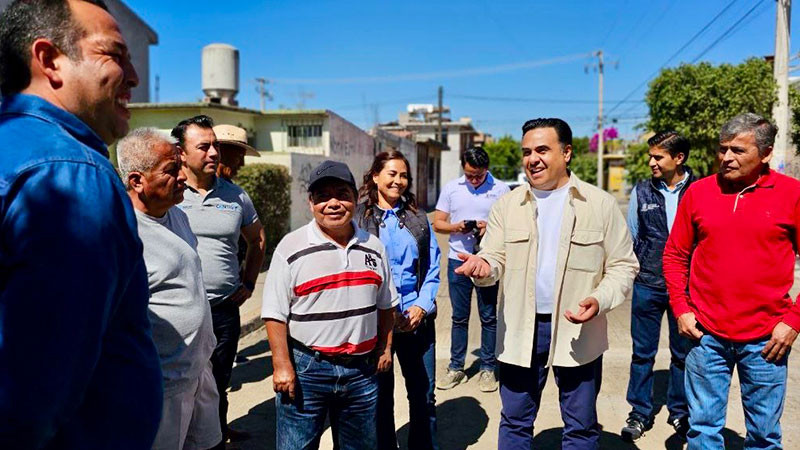 Supervisa Luis Nava obra social en San Juan del Río, Querétaro  