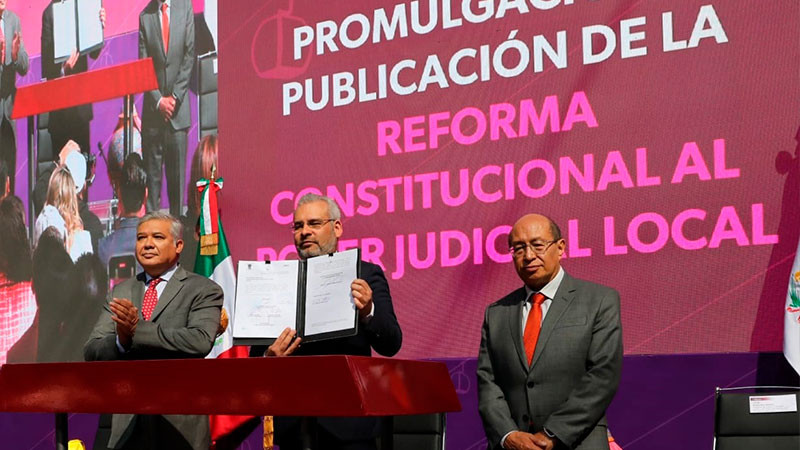 Michoacán a la vanguardia; primer estado en promulgar reforma judicial: Bedolla 