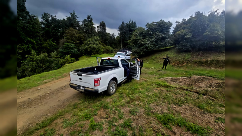 Cae banda de secuestradores ligados a Jalisco: Rescatan a maestra e incautan casa de seguridad y vehículos en Uruapan, Michoacán 