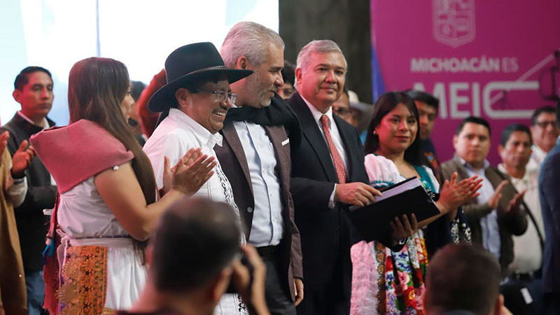 Congreso de Michoacán recibe iniciativa de Reforma en materia indígena 