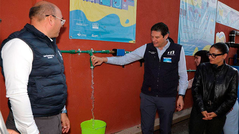 Coca - Cola FEMSA se suma al Gobierno de Morelia para llevar agua a las escuelas 