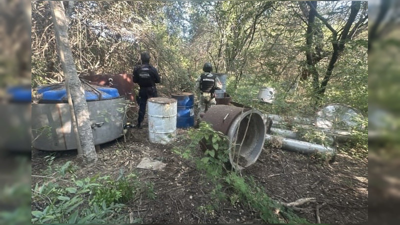 Desmantelan laboratorio clandestino y aseguran armamento, tras emboscada a Policías en Buenavista, Michoacán 