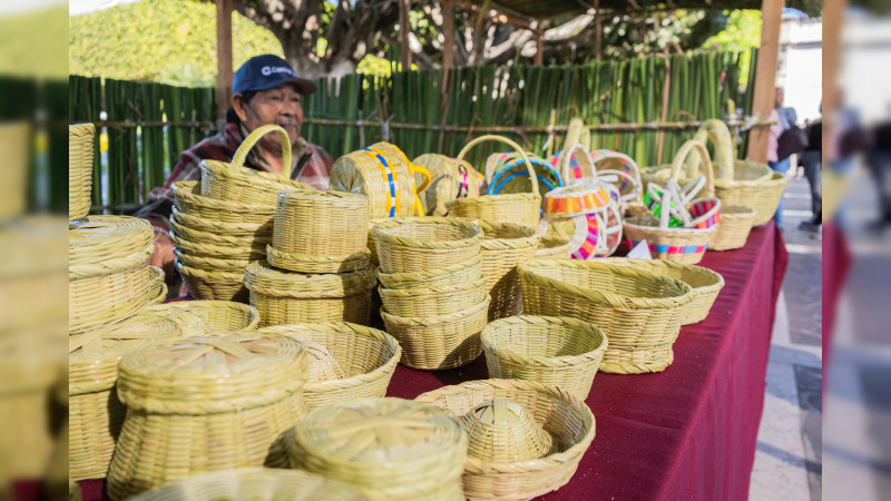 Inaugura Alexis Velázquez semana cultural en Huandacareo 