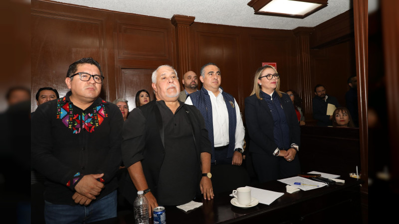 Aprueban reforma constitucional de la UMSNH; Yarabí Ávila reconoce apoyo del gobernador y de las y los diputados  