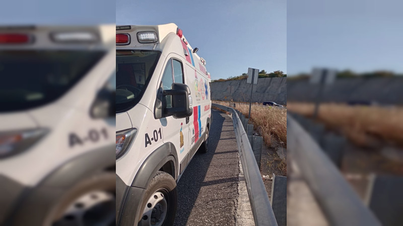 Motociclista pierde la vida en accidente sobre la carretera Lázaro Cárdenas - Manzanillo 