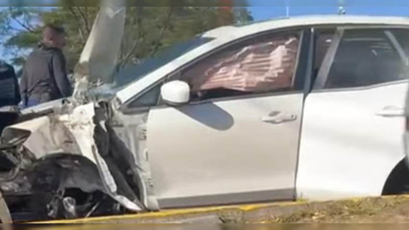 Muere una persona en accidente vehicular en Morelia, Michoacán 