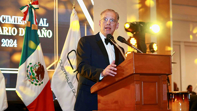 Marco Del Prete encabeza gala del Club de Industriales de Querétaro  