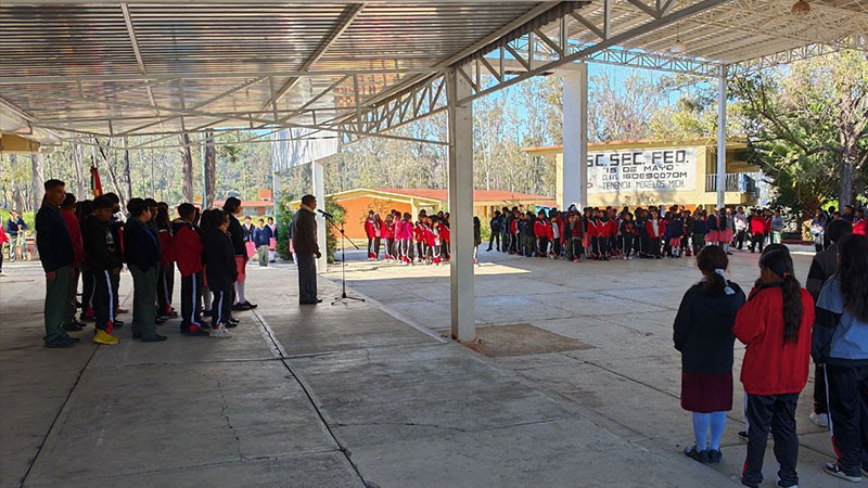 Secum y SEE llevan arte y cultura a escuelas de las tenencias de Morelia y Cuitzeo  