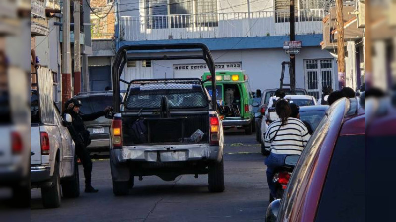 Desde camioneta abren fuego contra un hombre en Buenavista, Michoacán 