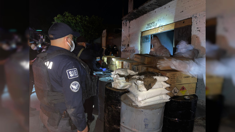 "Revientan" almacén de droga en Morelia, Michoacán