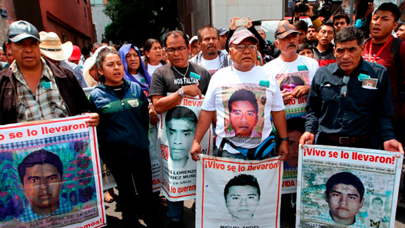 Sheinbaum sostiene primera reunión con padres de los 43 de Ayotzinapa 