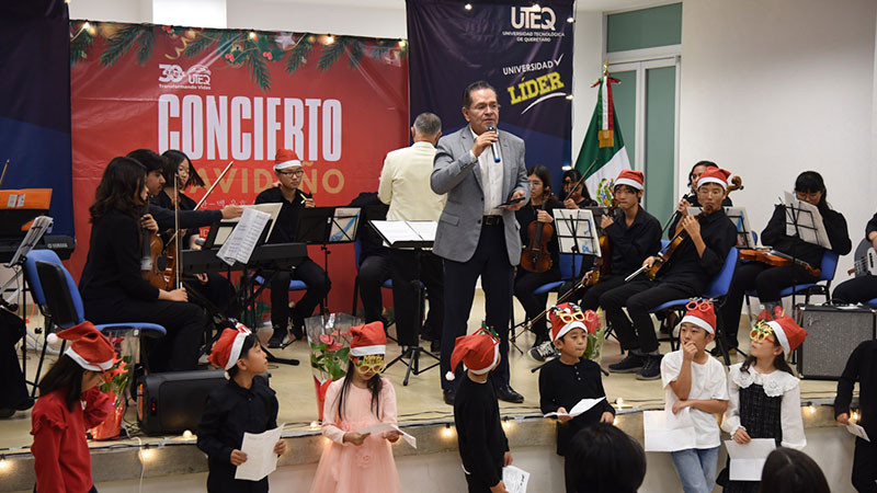 Fortalecen lazos UTEQ y comunidad coreana en concierto navideño 