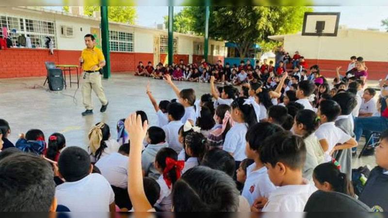 Intensifica Protección Civil campaña "Mejor sin Pirotecnia" en Mazatlán, Sinaloa 