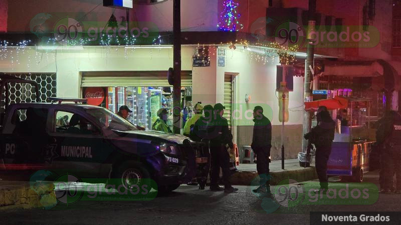 Ultiman a joven afuera de tienda de abarrotes en Zamora, Michoacán  