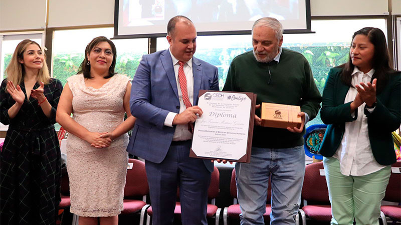 Reconoce Brissa Arroyo trayectoria del galardonado en Derechos Humanos, “Tata Pancho”  