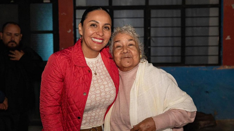 Con éxito, celebra Mary Carmen Bernal "Posadas de la Esperanza” en Zitácuaro, Michoacán 