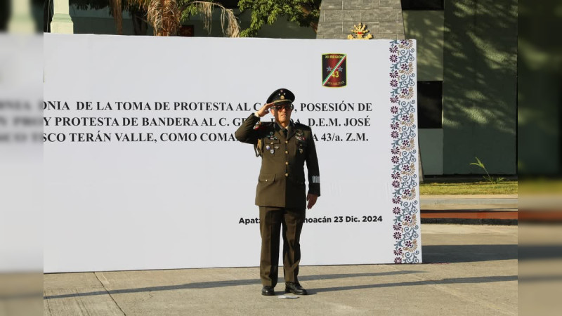 Toma de protesta nuevo comandante de la 43 Zona Militar en Apatzingán 