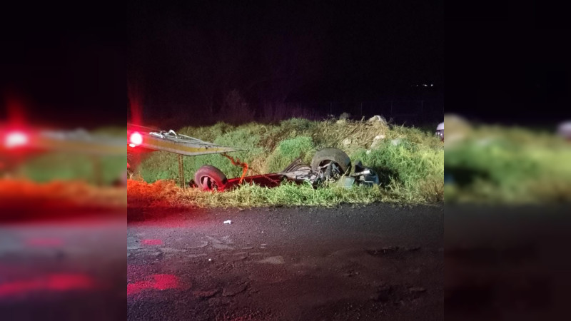 Mueren dos hombres en accidente automovilístico en Tangancícuaro, Michoacán  