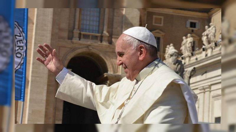 El papa emite mensaje de Navidad; pide “silenciar los sonidos de las armas y superar las divisiones” 