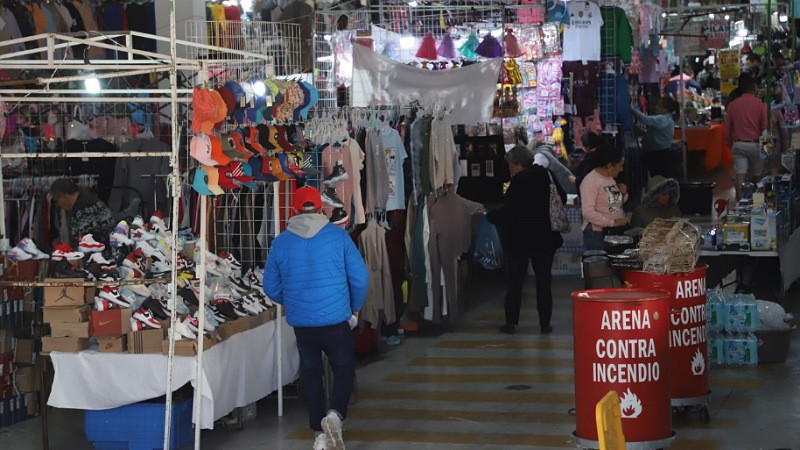 Tianguis de la Cruz contemplan incremento en ventas del 8% durante Día de Reyes 