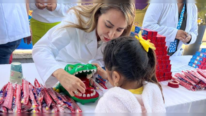 Lleva SESA Feria de Salud Bucal a Jalpan de Serra, Querétaro 