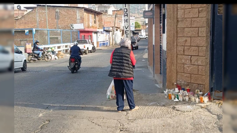 Cecilia, joven arrollada durante caravana navideña en Los Reyes, se recupera en su domicilio  