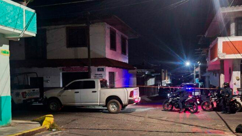 En Uruapan, Michoacán asesinan a dos personas, además hay un herido 