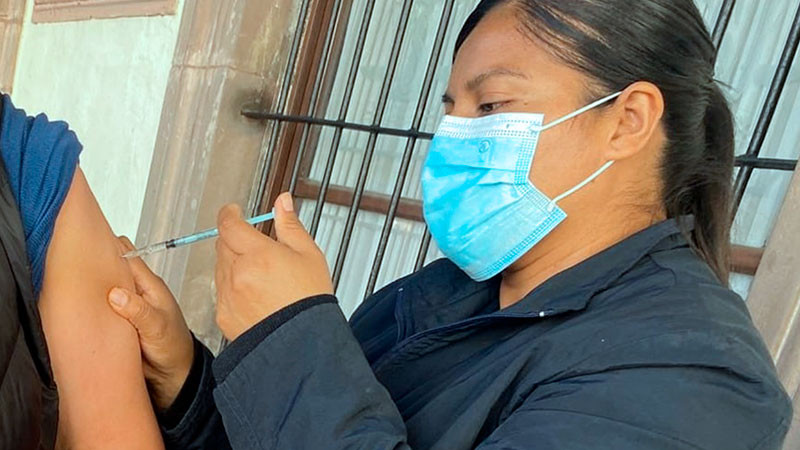 Aplicadas 402 mil 467 dosis de vacuna contra Influenza en Querétaro  