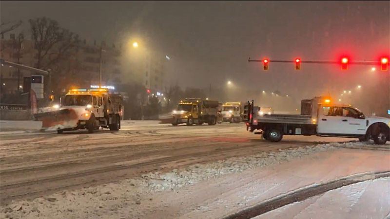 En alerta más de 60 millones de personas por temporal de nieve en Estados Unidos 