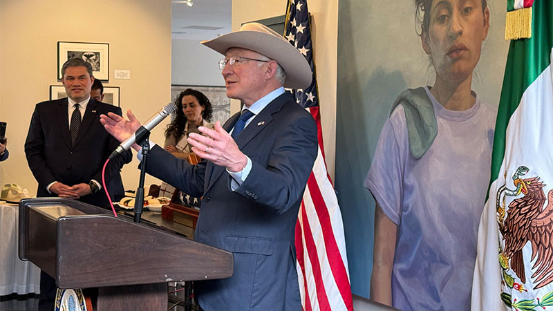 Se despide Ken Salazar como embajador de Estados Unidos en México 